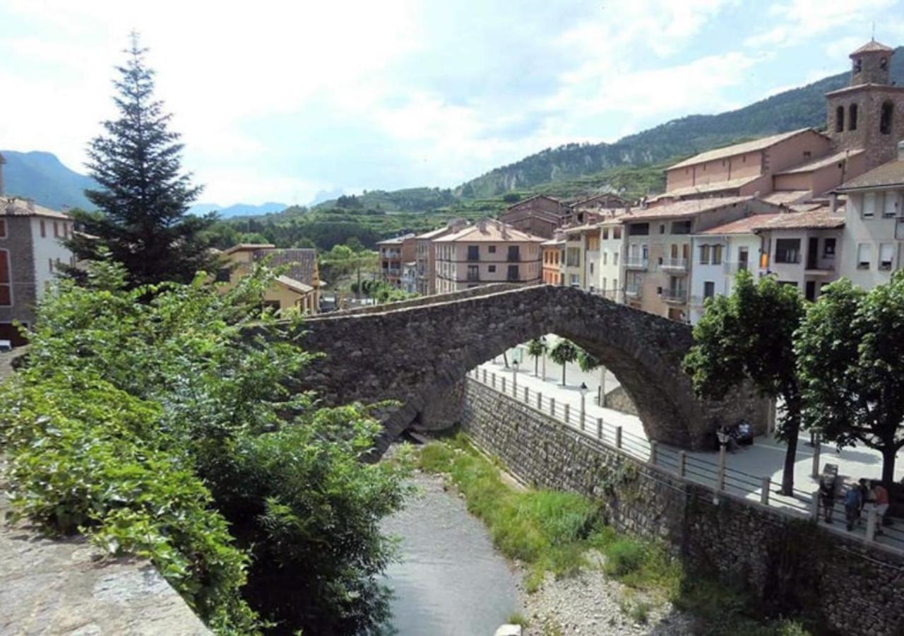 Apartamento Con Encanto En El Pirineo La Pobla de Lillet Exteriör bild